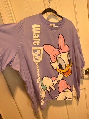 NWT Disney Lavender Daisy Duck Graphic Tee with Pink Bow 3X